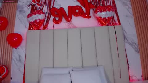 emily_nova_ online show from February 14, 12:30 pm