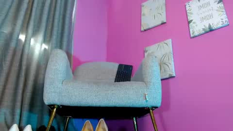 Emily online show from June 30, 6:28 pm
