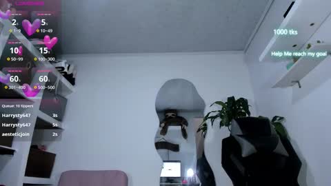 Snapshot of emily_palmeer chatting on September 28, 11:19 am emily_palmeer online show from September 28, 11:19 am