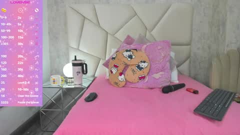 emily_rivas_ online show from April 8, 4:48 am