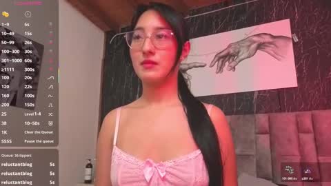Snapshot of emily_vermont chatting on October 5, 5:27 am emily_vermont online show from October 5, 5:27 am