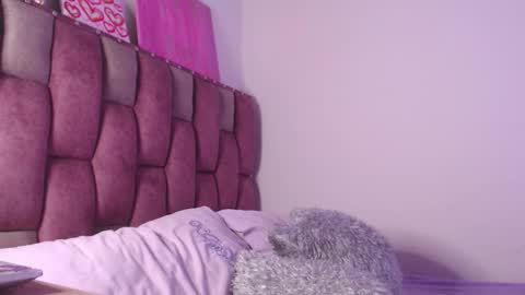 emily_w2 online show from March 11, 3:42 am