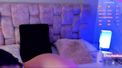 Emily online show from October 3, 5:49 am