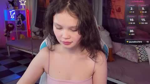 Emilyhaves online show from January 11, 11:16 am