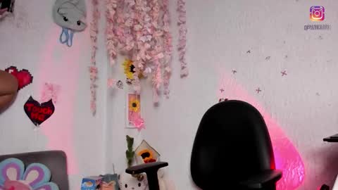 Emily online show from April 9, 4:38 am