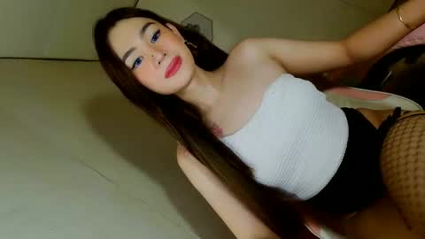 ariane online show from November 11, 10:06 am