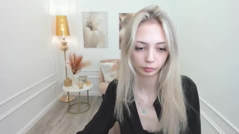 Emily online show from March 20, 8:25 pm