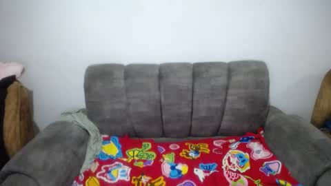 Emilyhines online show from June 7, 9:42 pm