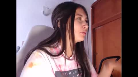 Emily Jang online show from September 18, 2:21 pm