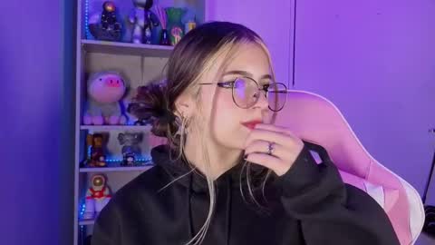 VALEEEN online show from September 30, 4:39 pm