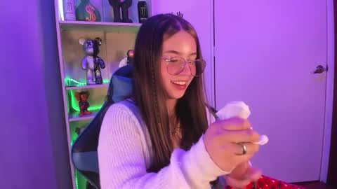 VALEEEN online show from March 2, 3:59 pm