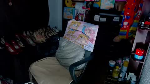 Nickole online show from May 16, 5:59 am