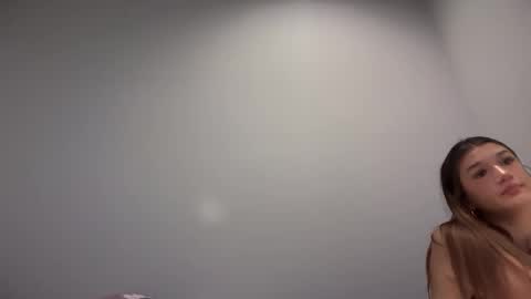 emilyramirez1 online show from September 14, 6:53 pm