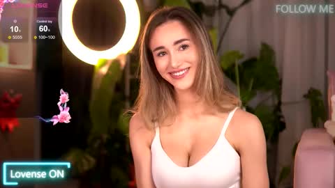 Emily online show from January 10, 11:21 pm