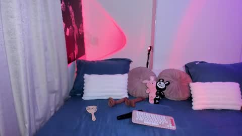 EMILY online show from July 27, 4:32 am