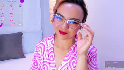 EMILY online show from March 5, 9:26 pm