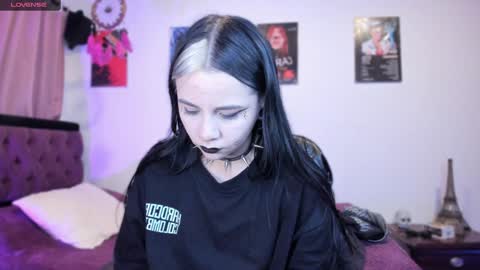  Emily Support me to have 100 likes plx online show from February 3, 12:58 am