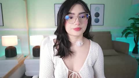 Emily Turner  online show from February 3, 7:18 pm