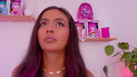 Emily Bank online show from April 9, 8:14 pm