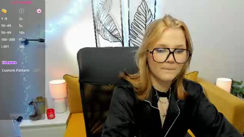 emilyyy_vibe online show from June 16, 9:24 am