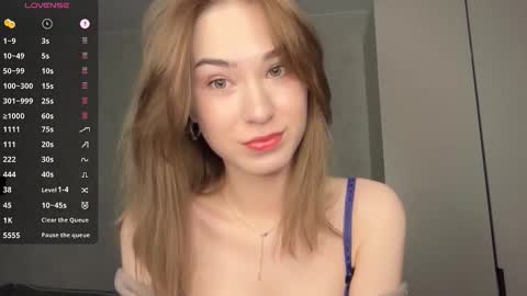 Snapshot of eminemswife chatting on October 21, 12:27 am Nadya online show from October 21, 12:27 am