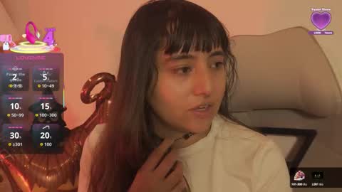 Snapshot of emitaa17228 chatting on October 13, 8:22 pm emma online show from October 13, 8:22 pm