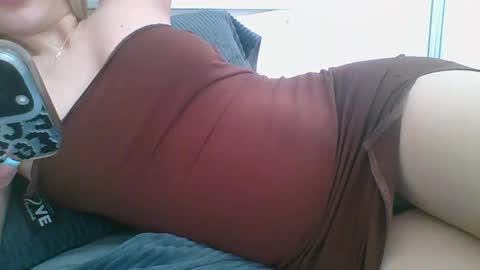 emma_991 online show from February 27, 8:29 am