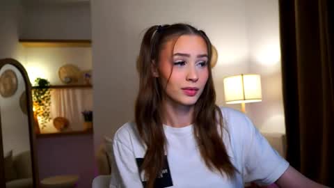 Your Emma online show from January 24, 2:49 am