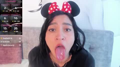 EMMA FOX online show from February 10, 6:03 pm