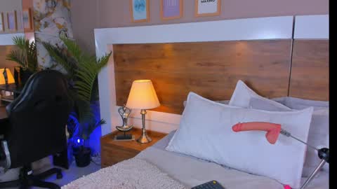 Emma  online show from April 2, 2:13 pm