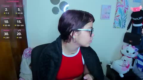 emma_boo_ online show from November 25, 5:23 pm