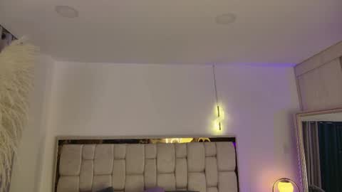 emma coronel online show from April 17, 12:02 am