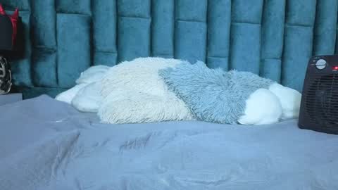 Emma online show from March 30, 9:26 pm