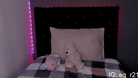 emma_grayys online show from July 30, 3:34 pm