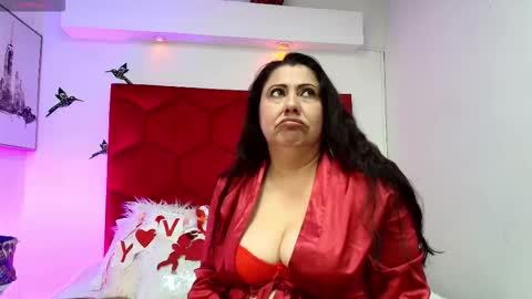 Emma 3 online show from February 13, 1:14 pm