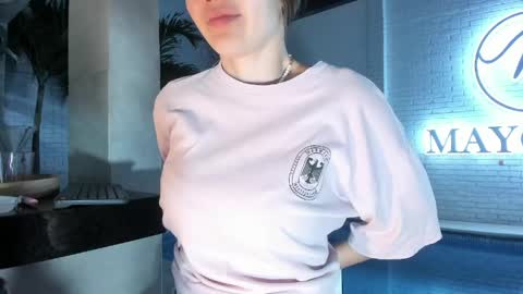 emma_jhoons online show from March 28, 10:27 am