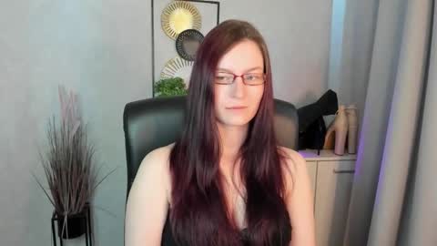 emma online show from May 26, 5:46 am