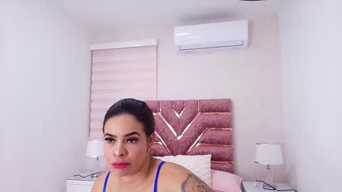 emma online show from December 15, 11:50 am