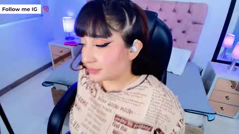 Emma Monserratt online show from March 6, 8:30 pm