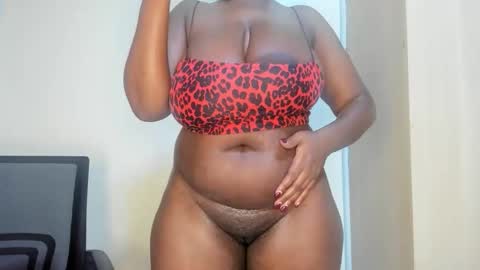 Snapshot of emma_remi chatting on October 26, 2:29 pm emma_remi online show from October 26, 2:29 pm