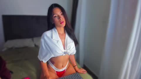 Emma INDEPENDENT MODEL online show from February 7, 9:48 pm