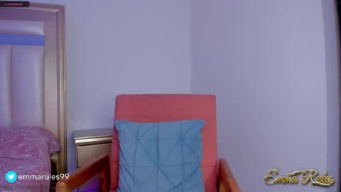 Emma online show from December 6, 10:02 pm