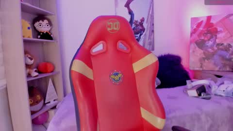 EMMA  online show from January 9, 10:48 pm