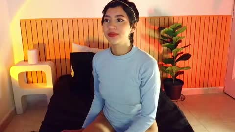 Emma web online show from June 9, 12:05 pm