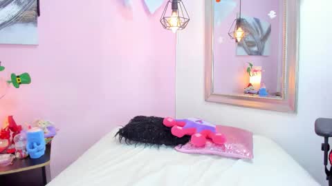 Emma  online show from March 18, 9:42 pm