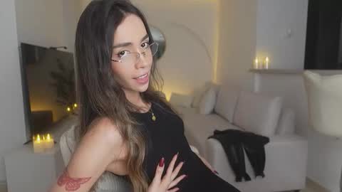 Emma voger online show from February 27, 12:47 am