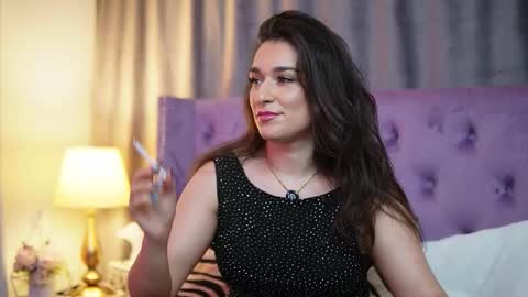  Emma  online show from December 19, 9:21 pm