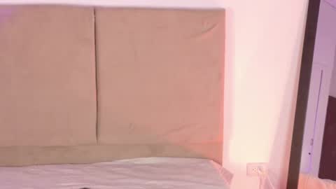 E M M A  online show from February 24, 4:32 pm