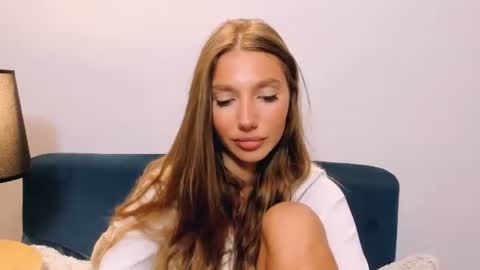 emmadesire online show from September 23, 8:15 pm