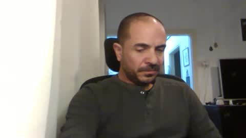 Ariel online show from February 7, 5:51 pm